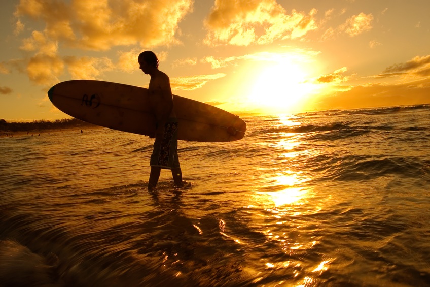 Surf in Australia economia AdviseOnly